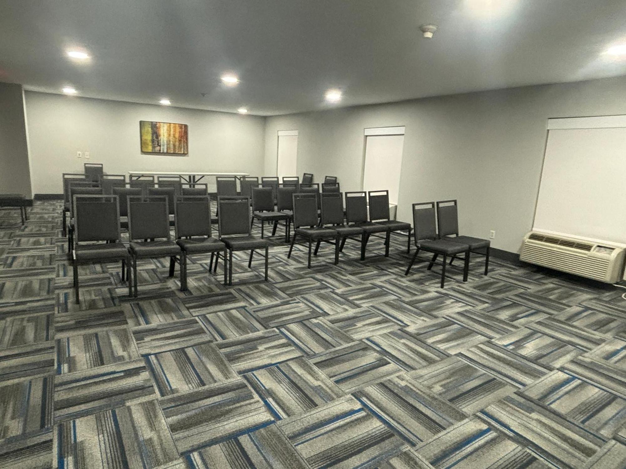 מובייל Quality Inn & Suites At Airport Blvd I-65 מראה חיצוני תמונה