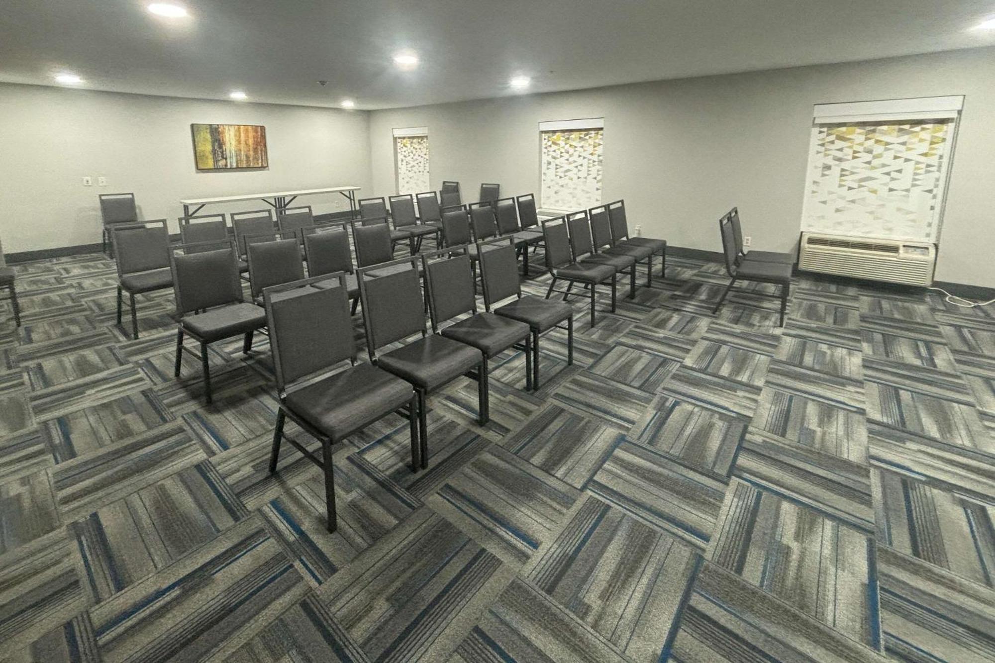 מובייל Quality Inn & Suites At Airport Blvd I-65 מראה חיצוני תמונה